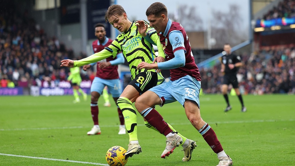 Nhận định soi kèo Burnley vs Arsenal lúc 22h00 ngày 1/11/2025