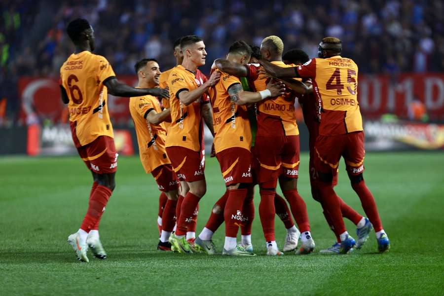 Nhận định soi kèo Galatasaray vs Union Saint Gilloise lúc 0h45 ngày 26/11/2025