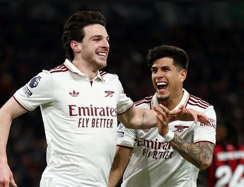 Seedorf và Rooney thán phục tinh thần thép của Arsenal sau đêm San Siro